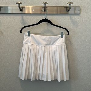 Size small Athleta Levitate white pleated skirt - only worn once